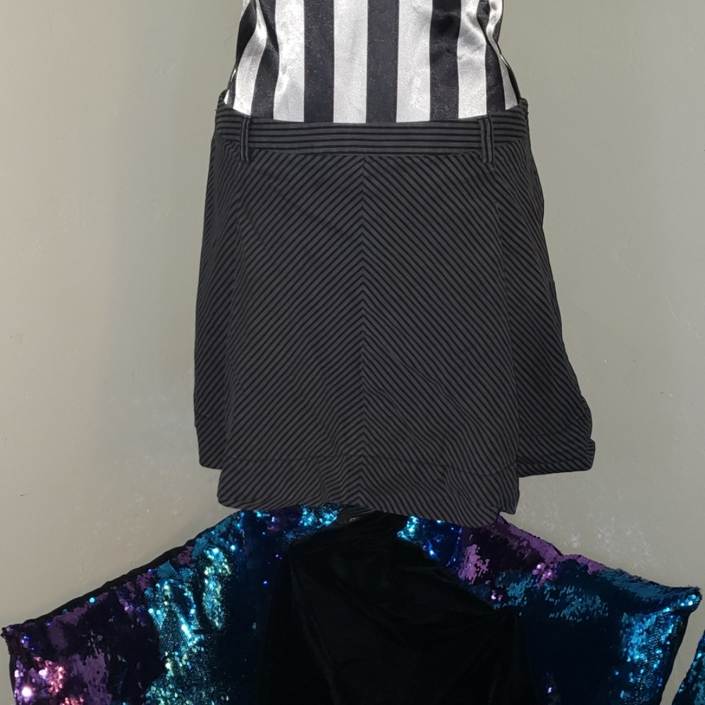 Stretch grey stripes flair mini skirt plus size